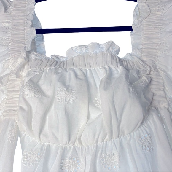 Flutter Me Pretty - Picture 2 of 6